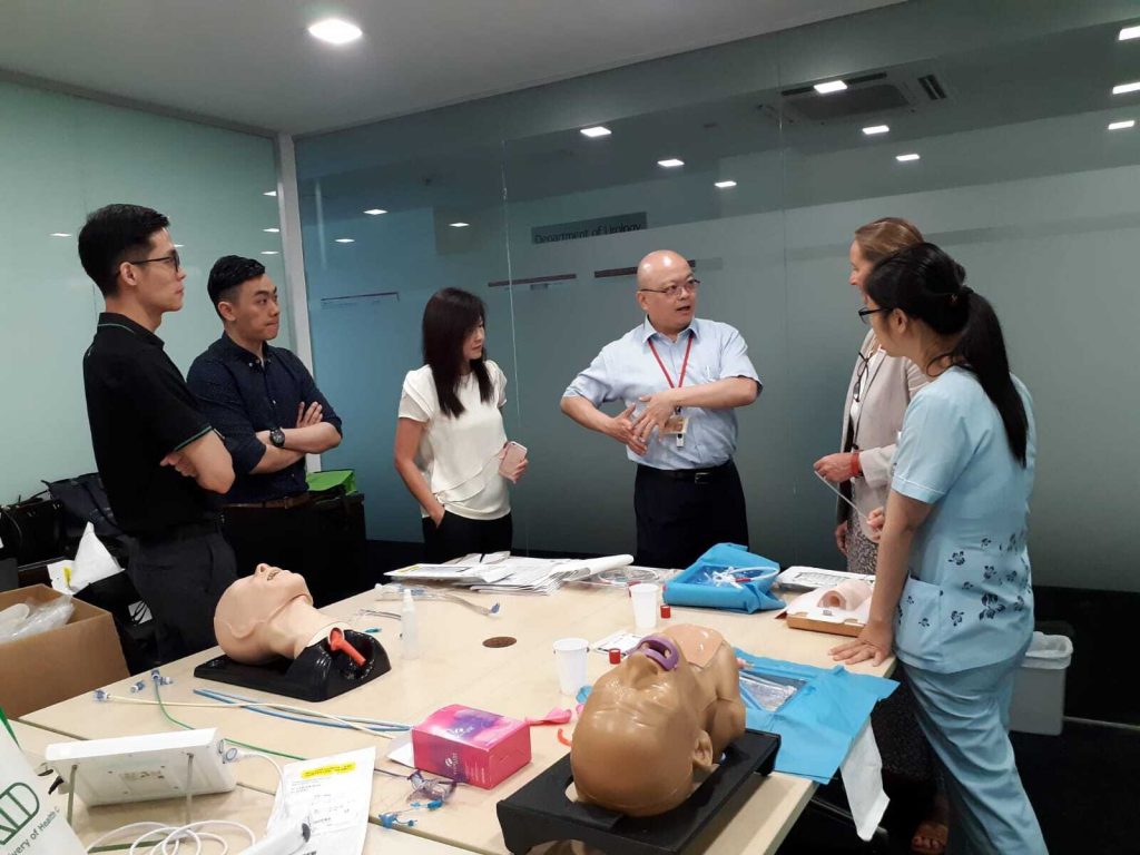 TTSH Cook Medical Products Demo  to Dr. Chan Yeow (Director of TTSH Home Ventilation and Respiratory Support Service) and ICU Sisters